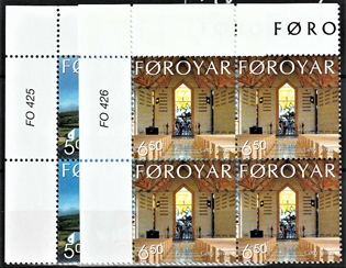 FRIMÆRKER FÆRØERNE | 2002 | AFA 426,427 | Kirken i Gøta - 5,00 + 6,50 kr. flerfarvet i marginal 4-blokke - Postfrisk